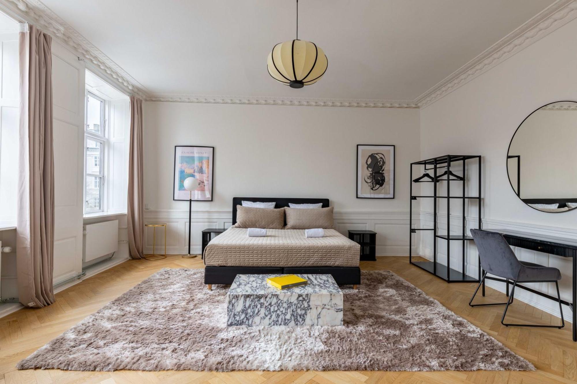 Rare 4Br Apartment W Unique Details In Cph City Koppenhága Kültér fotó