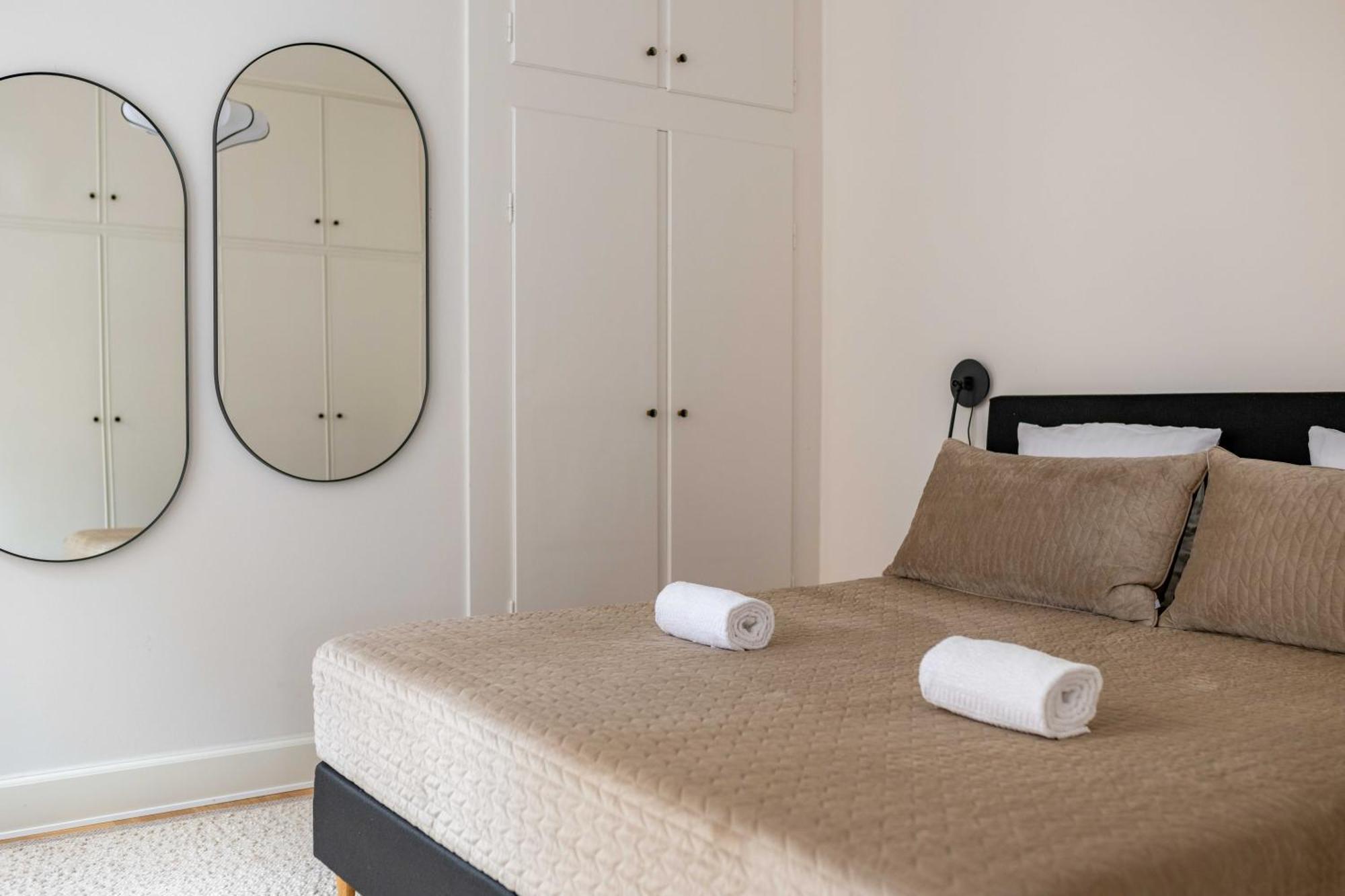Rare 4Br Apartment W Unique Details In Cph City Koppenhága Kültér fotó