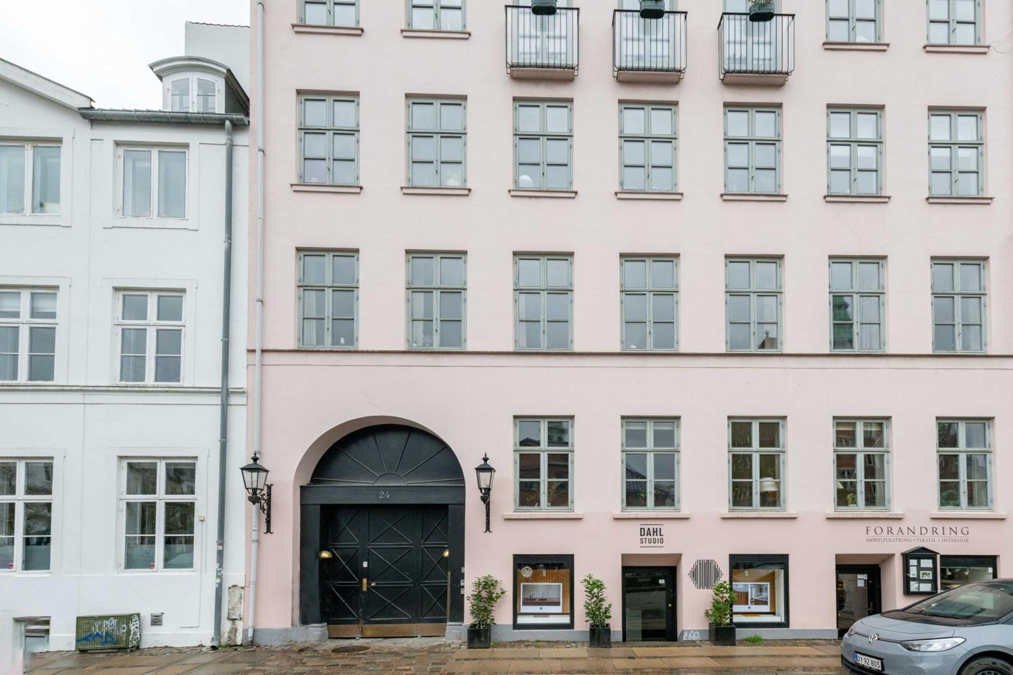 Rare 4Br Apartment W Unique Details In Cph City Koppenhága Kültér fotó