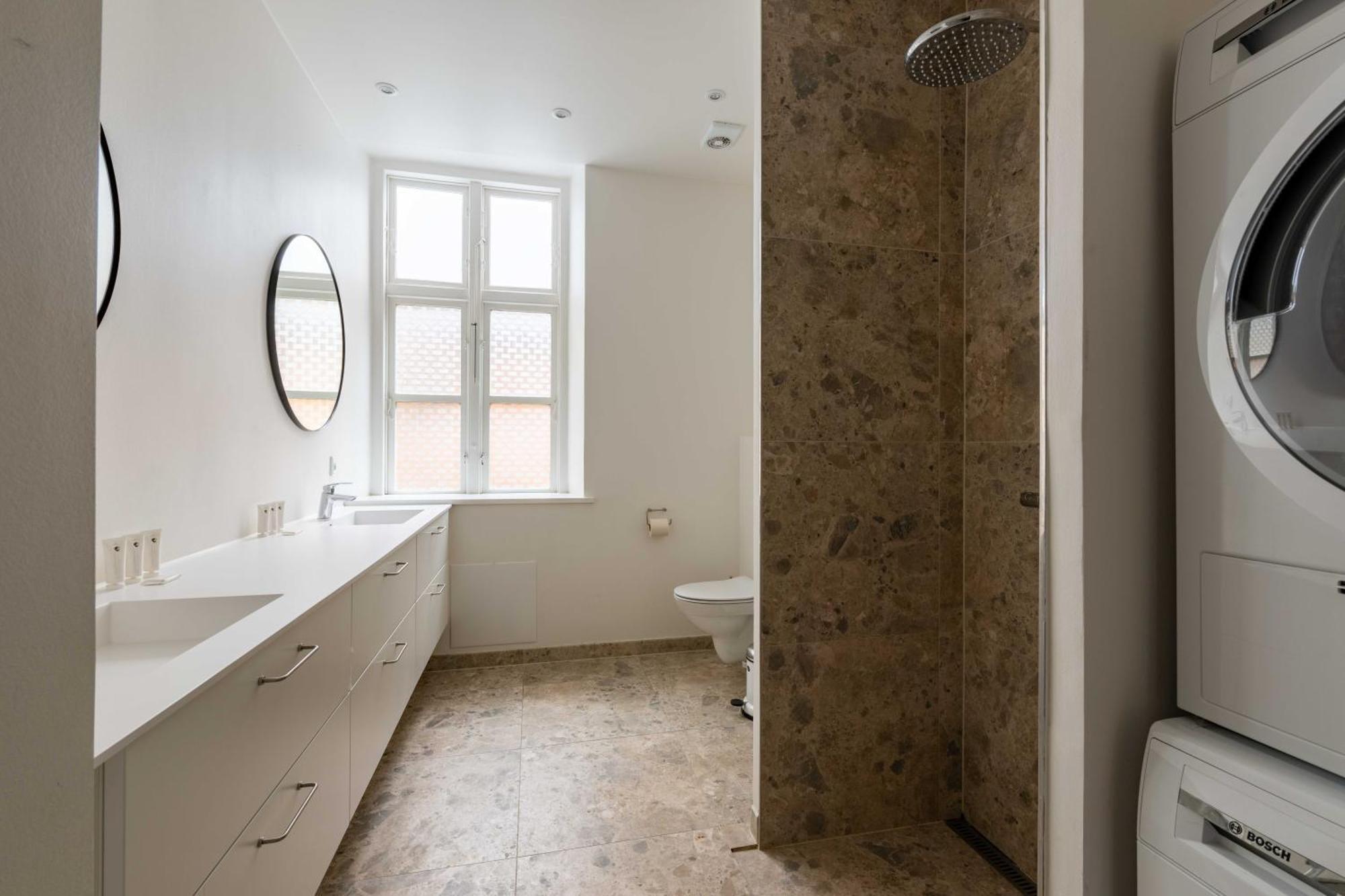 Rare 4Br Apartment W Unique Details In Cph City Koppenhága Kültér fotó