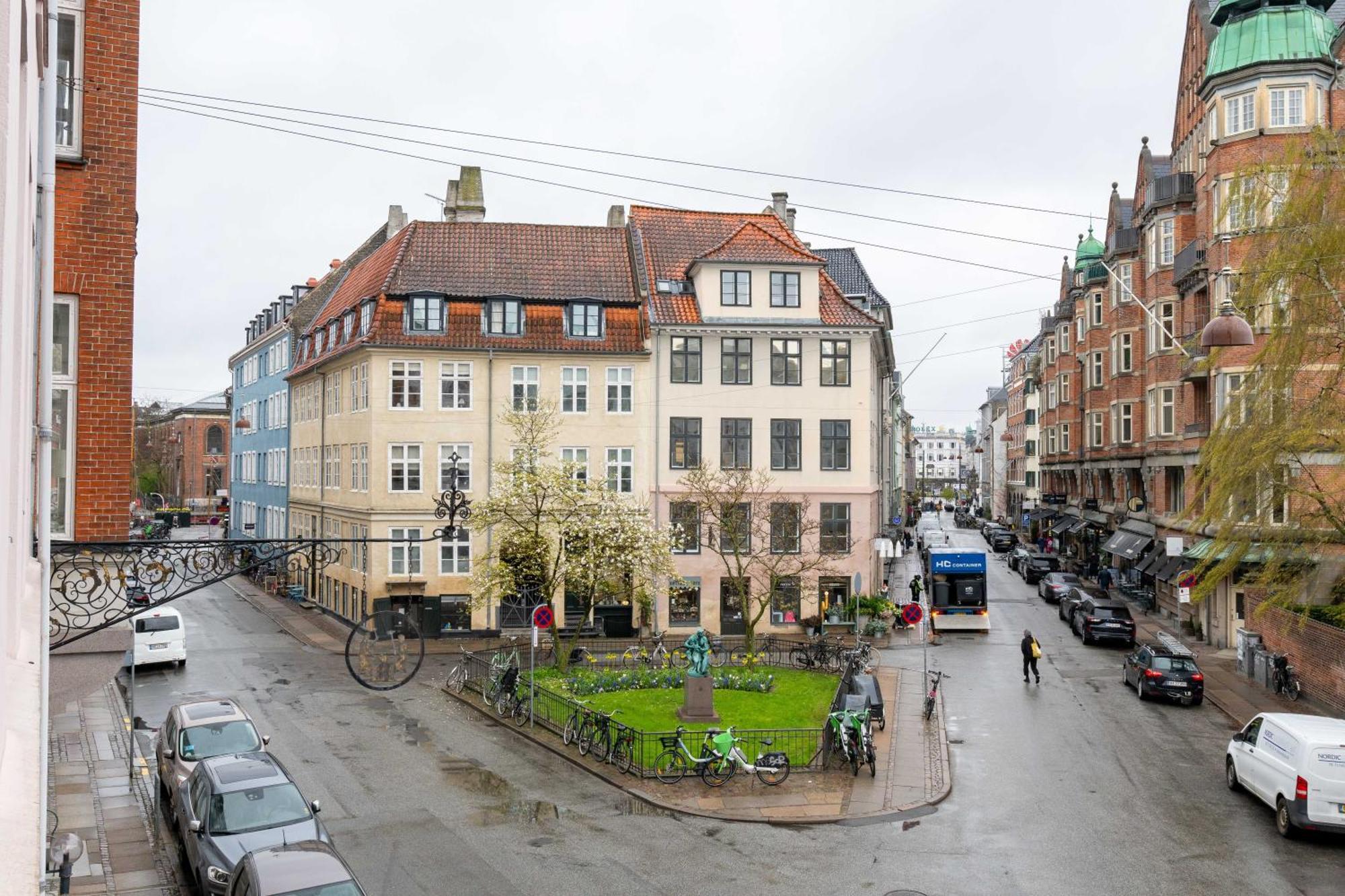 Rare 4Br Apartment W Unique Details In Cph City Koppenhága Kültér fotó